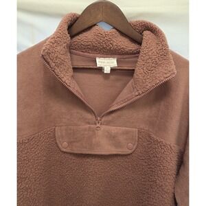 Pink Rose Quarter-zip Sherpa Fleece Pullover with a buttoned pocket Large Fuzzy